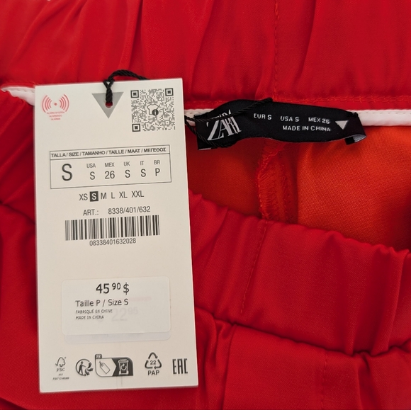 BNWT Zara Red Swim Shorts - Picture 3 of 6